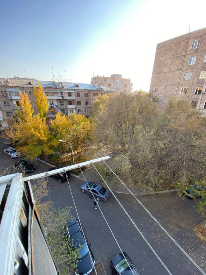 יירבאן Large Cozy Apartment On Beginning Of Komitas Ave מראה חיצוני תמונה